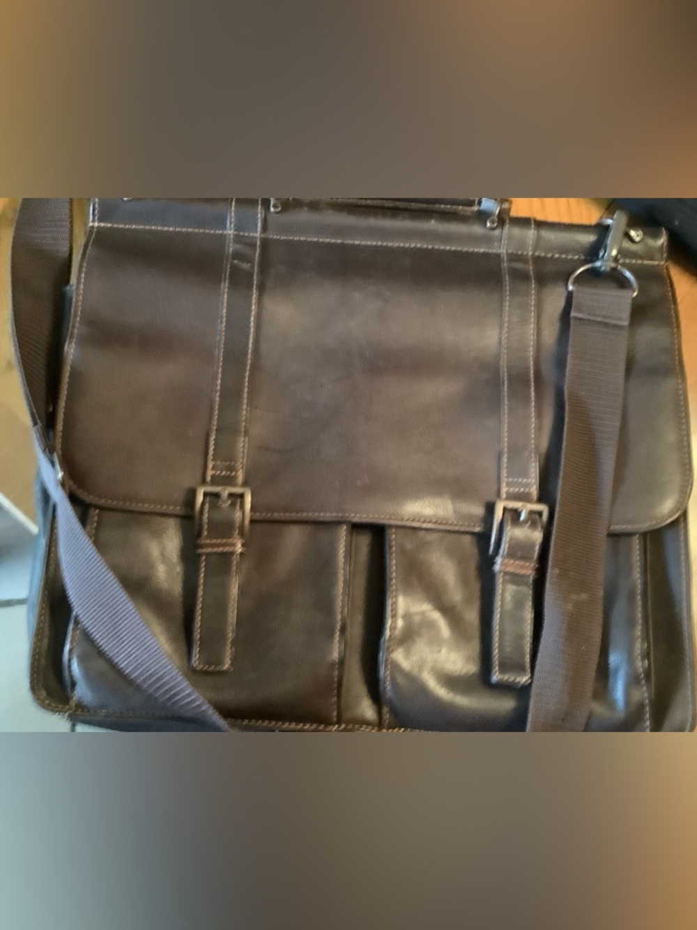 Leather Messenger Bag - Black